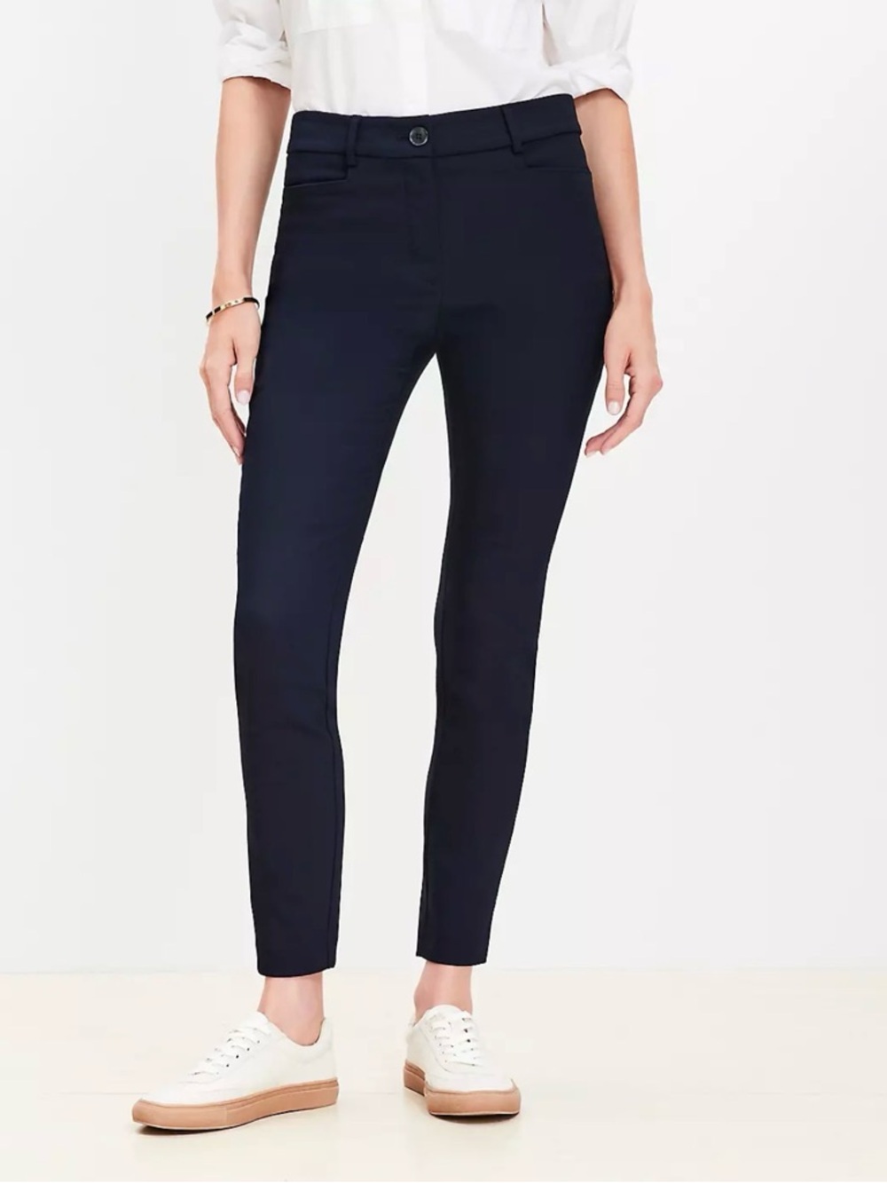 LOFT The Skinny Black Straight Ankle Pants Size 4P